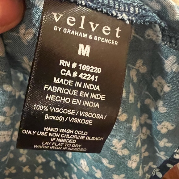 NWT Velvet brand size medium - Picture 4 of 6